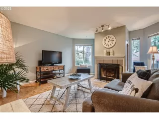 Photo #4: 23291672 Listing