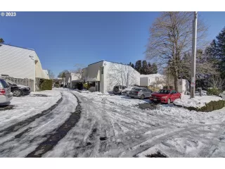 Photo #2: 23292325 Listing