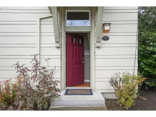 More Details about MLS # 23293122 : 8411 SW 24TH AVE