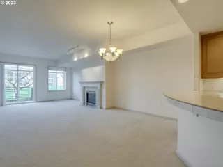 Photo #2: 23293130 Listing