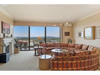 Photo #1: 23295077 Listing