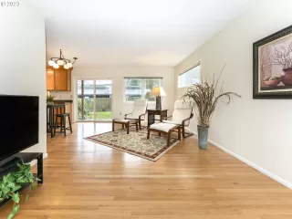 Photo #2: 23295945 Listing 
