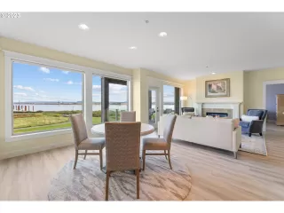 Photo #3: 23295981 Listing 