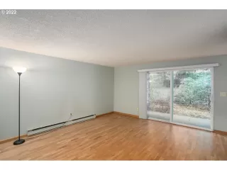 Photo #5: 23297175 Listing 