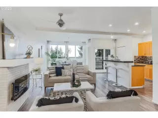 Photo #5: 23297741 Listing 