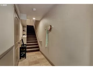 Photo #1: 23298151 Listing