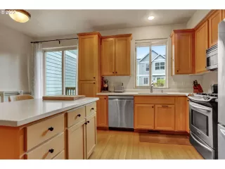 Photo #3: 23298151 Listing