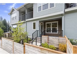 Photo #1: 23298333 Listing