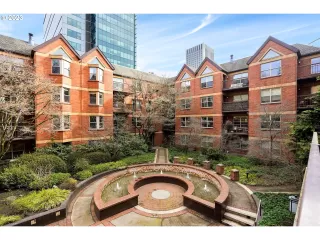 Photo #6: 23298774 Listing 