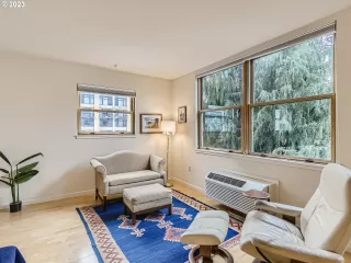 Photo #4: 23299108 Listing 