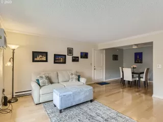 Photo #6: 23299146 Listing 