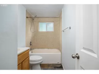 Photo #1: 23299151 Listing