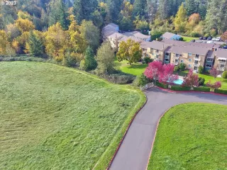 Photo #3: 23299520 Listing 