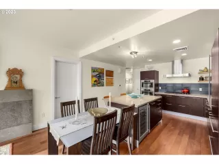 Photo #2: 23300331 Listing