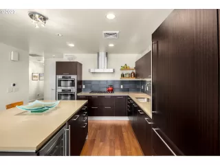 Photo #3: 23300331 Listing