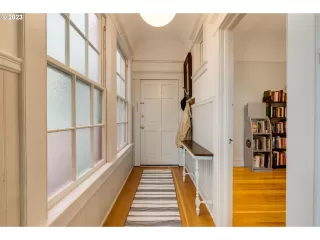 Photo #1: 23301151 Listing