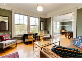 Photo #2: 23301151 Listing