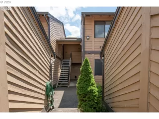 Photo #2: 23301433 Listing