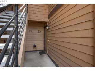 Photo #3: 23301433 Listing