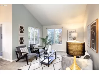 Photo #2: 23303231 Listing