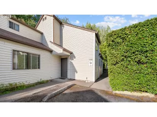 Photo #1: 23303258 Listing