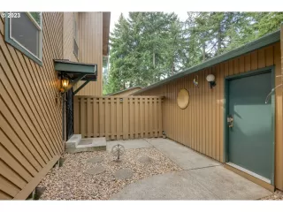 Photo #2: 23304364 Listing