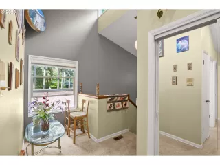 Photo #4: 23304364 Listing