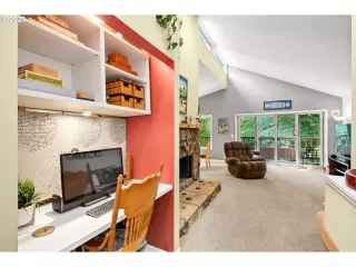 Photo #6: 23304364 Listing