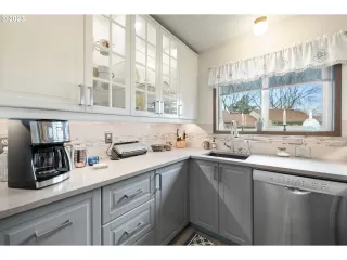 Photo #3: 23304594 Listing 