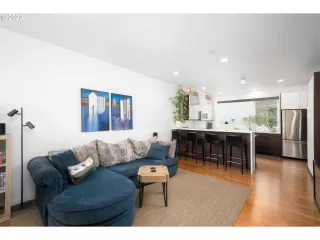 Photo #1: 23304695 Listing