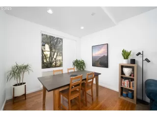 Photo #2: 23304695 Listing