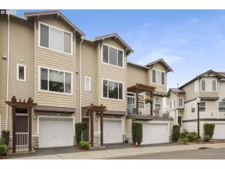 Photo #2: 23305107 Listing 