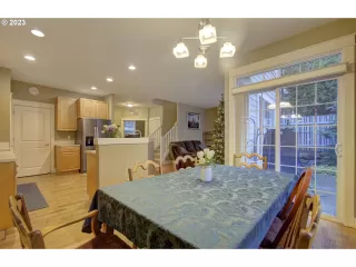 Photo #3: 23307875 Listing