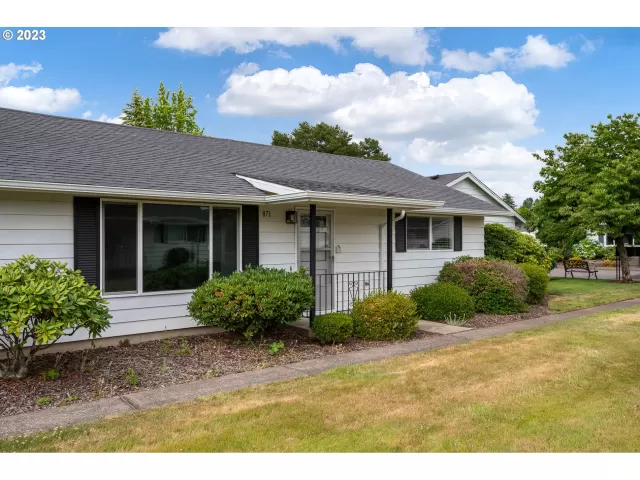 MLS: 23308578 Condo For Sale