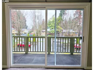 Photo #5: 23310399 Listing 