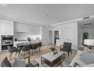 Photo #4: 23310405 Listing 