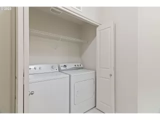 Photo #3: 23310907 Listing 