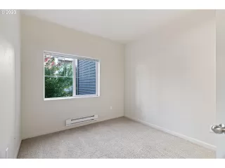 Photo #4: 23310907 Listing 