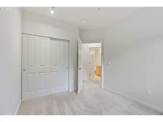 Photo #5: 23310907 Listing 