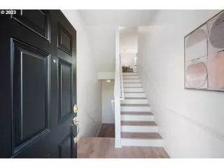 Photo #3: 23312647 Listing 