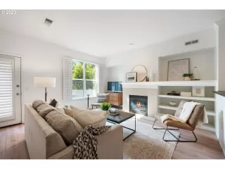 Photo #5: 23312647 Listing 