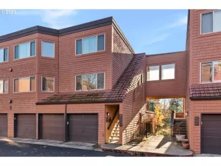 Photo #2: 23312794 Listing 