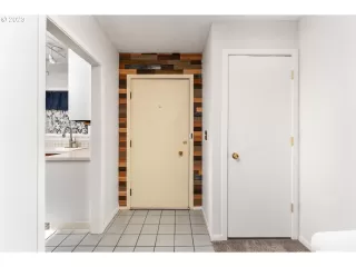 Photo #5: 23312794 Listing 