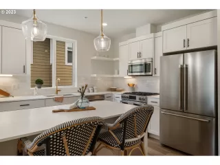 Photo #2: 23314347 Listing 