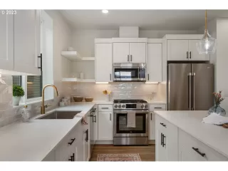 Photo #4: 23314347 Listing 