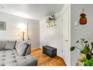 Photo #4: 23314574 Listing 