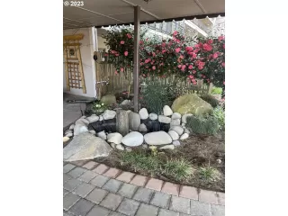 Photo #1: 23316685 Listing