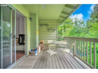 Photo #3: 23316963 Listing