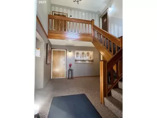 Photo #2: 23317477 Listing 