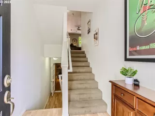 Photo #3: 23317597 Listing 